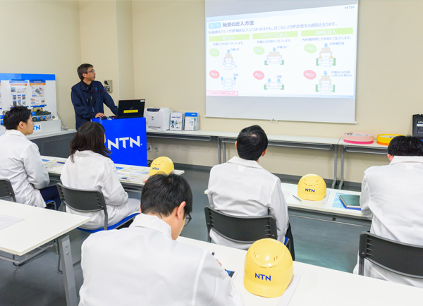 NTN Aftermarket Academy to learn how to handle bearings through seminars and practical training