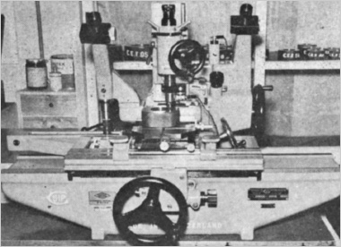 The first Swiss-made general-purpose length measuring machine installed by NTN after the war