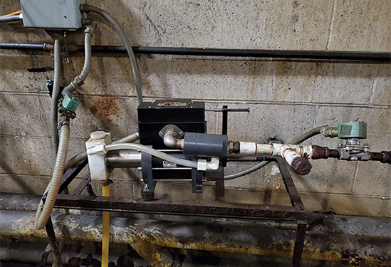 Automatic coolant mixing equipment