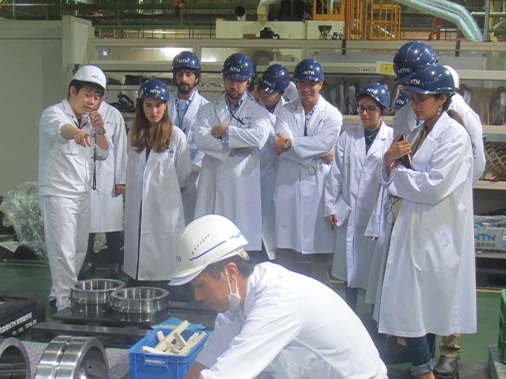 Manufacturing site tour with a lively question-and-answer session