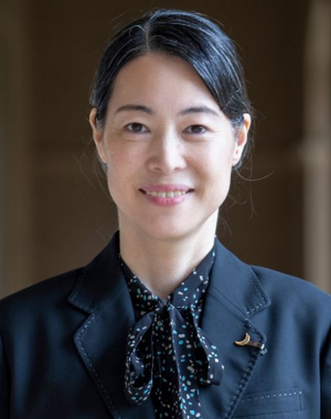 Professor, School of Business Administration, Kwansei Gakuin University Chika Saka