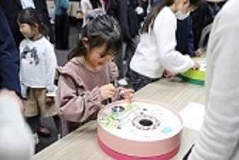 Rotating School at the head office tour