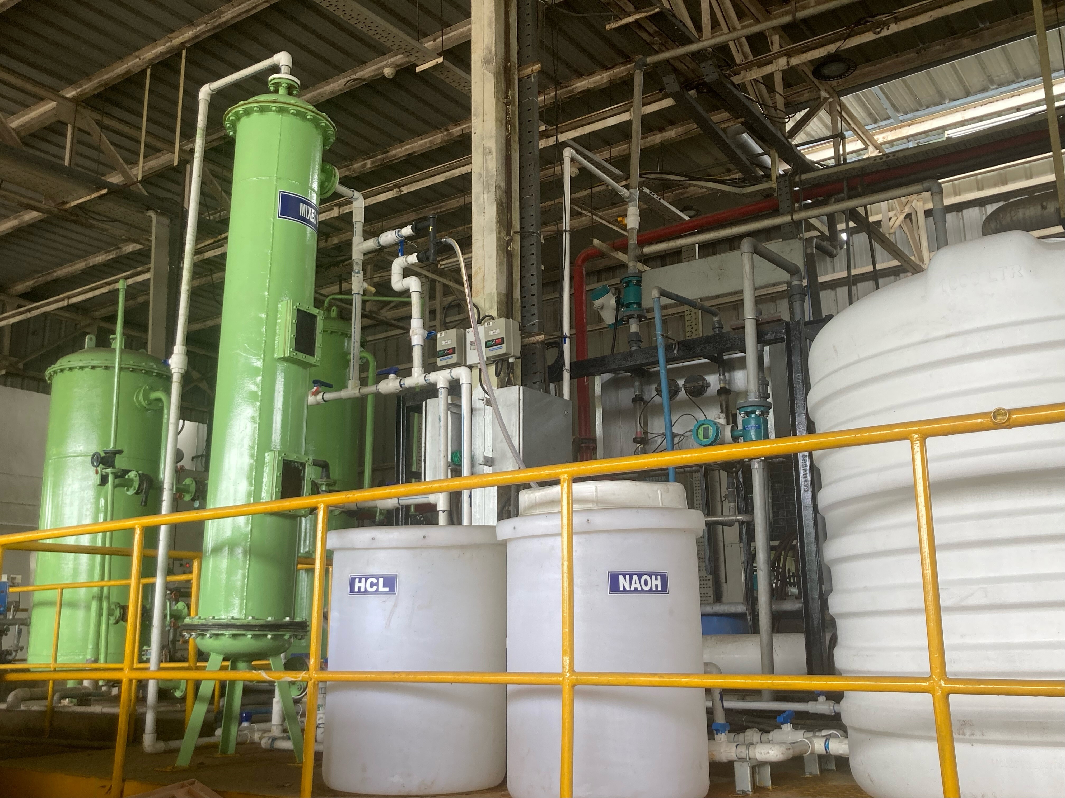 Dual media filtration water treatment tanks and reverse osmosis membrane treatment facilities (NNMI,India)