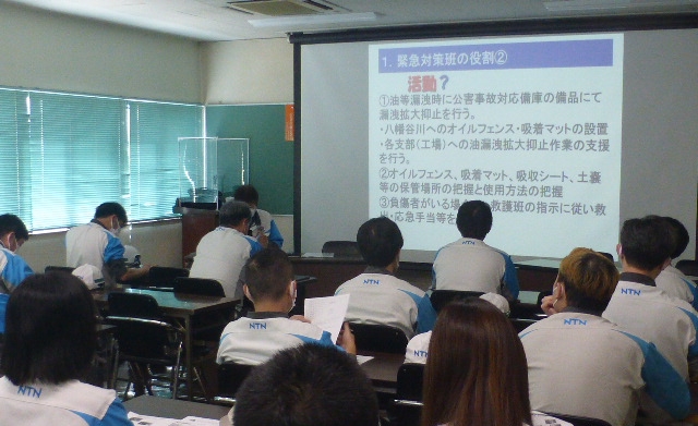 Emergency response drill and classroom lecture (Iwata Works)