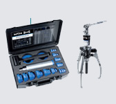 Photo: Mounting Tool Kit Case / Self-Centering Hydraulic Puller