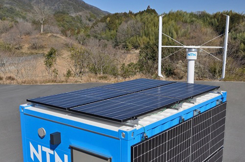Photo:Generating electricity with solar panels and a proprietary compact wind turbine