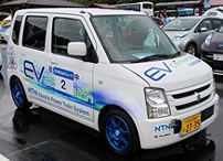 Photo: &ldquo;Converted EV equipped with the Onboard Drive System&rdquo; driven as the follow-up parade vehicle