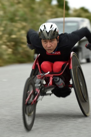 Photo:Mr. Hirokazu Ueyonabaru(belonging to SMBC Nikko Securities Inc.)