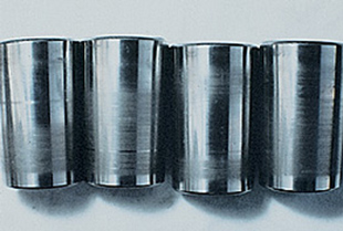 Photo: Rollers of tapered roller bearing of which outer ring is shown in Photo 7