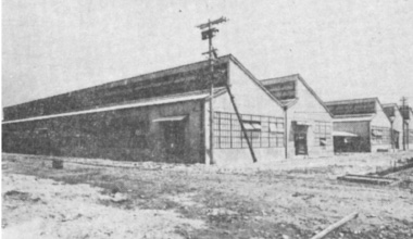 写真: 建設当時の武庫川工場